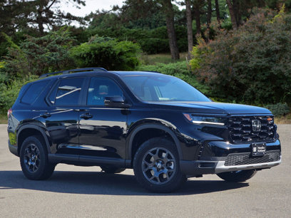 New 2025 Honda Pilot TrailSport
