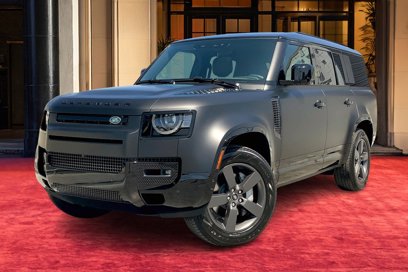 New 2025 Land Rover Defender 130 X-Dynamic SE