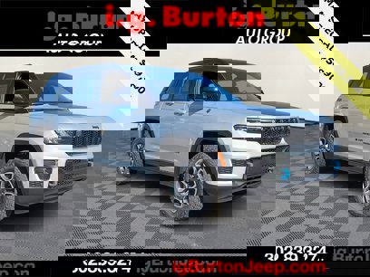 New 2024 Jeep Grand Cherokee Trailhawk w/ Advanced Protech Group II