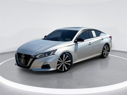 Used 2020 Nissan Altima 2.5 SR w/ Premium Package