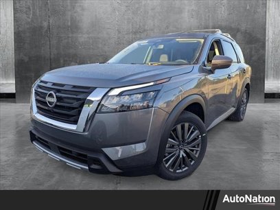 New 2025 Nissan Pathfinder SL w/ SL Premium Package