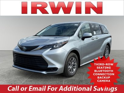 New 2025 Toyota Sienna LE