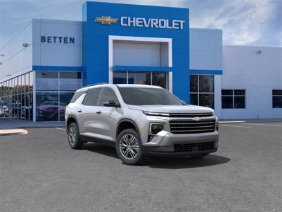 New 2025 Chevrolet Traverse LT w/ Driver Confidence Package