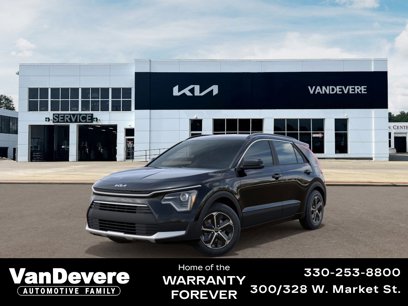 New 2025 Kia Niro LX