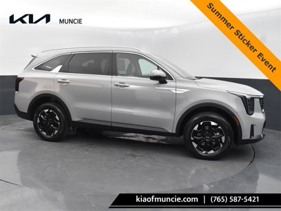New 2025 Kia Sorento S