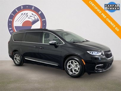 Certified 2023 Chrysler Pacifica Limited