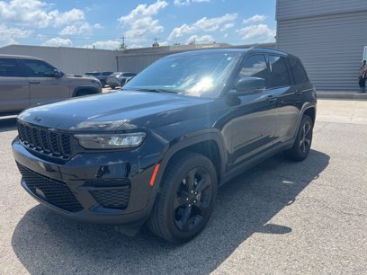 Used 2024 Jeep Grand Cherokee Altitude