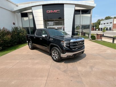 Certified 2023 GMC Sierra 1500 SLT w/ SLT Convenience Package