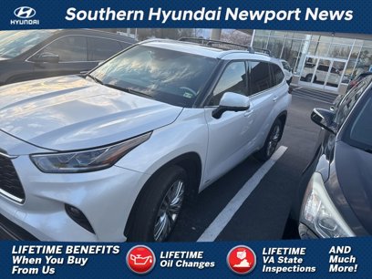 Used 2023 Toyota Highlander Platinum