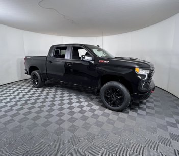 New 2025 Chevrolet Silverado 1500 LT Trail Boss w/ Convenience Package II
