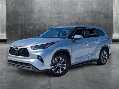 Used 2022 Toyota Highlander XLE