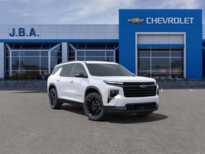 New 2025 Chevrolet Traverse LT w/ Midnight/Sport Edition