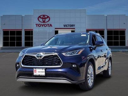 New 2025 Toyota Highlander Platinum