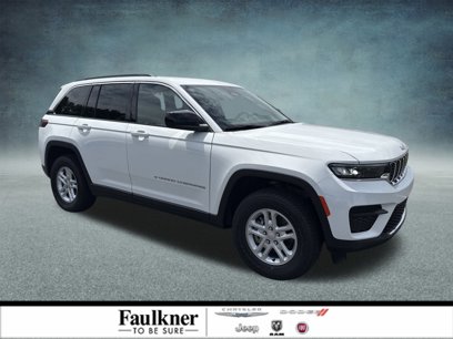 New 2025 Jeep Grand Cherokee Laredo w/ Luxury Tech Group I