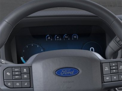 New 2025 Ford F150 XLT w/ Equipment Group 302A MID