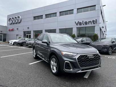 Used 2024 Audi Q5 e Premium w/ Convenience Package