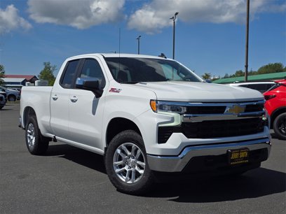 New 2025 Chevrolet Silverado 1500 LT w/ Z71 Off-Road Package