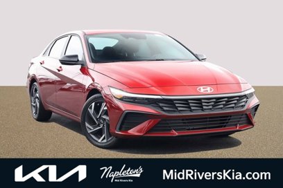 Used 2025 Hyundai Elantra Sport w/ Cargo Package