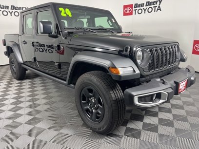 Used 2024 Jeep Gladiator Sport