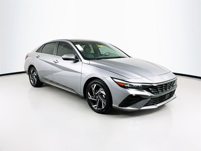 New 2025 Hyundai Elantra SEL