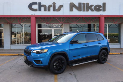 Used 2023 Jeep Cherokee Altitude Lux w/ Lux Elite Package