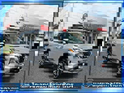 Used 2021 Nissan Rogue SL w/ Premium Package