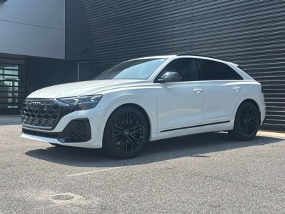 New 2025 Audi SQ8 Prestige