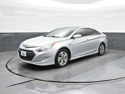 Used 2014 Hyundai Sonata Limited w/ Panoramic Sunroof Package 02