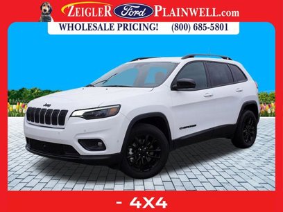 Used 2023 Jeep Cherokee Altitude Lux