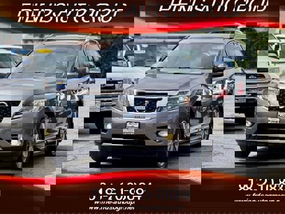 Used 2014 Nissan Pathfinder Platinum w/ Platinum Premium Package