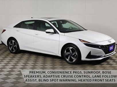 Used 2022 Hyundai Elantra SEL w/ Convenience + Premium Package