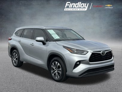 Used 2022 Toyota Highlander XLE