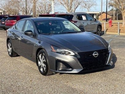 New 2025 Nissan Altima 2.5 S