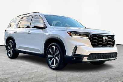 Certified 2025 Honda Pilot Touring