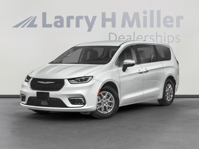 Used 2023 Chrysler Pacifica Touring-L