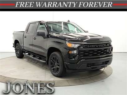 New 2025 Chevrolet Silverado 1500 Custom w/ Turbomax Blackout Package