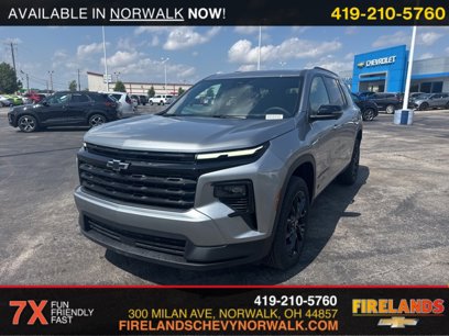 New 2025 Chevrolet Traverse LT w/ Midnight/Sport Edition