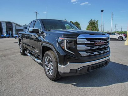 New 2024 GMC Sierra 1500 SLE