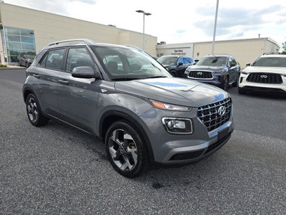 Used 2022 Hyundai Venue SEL