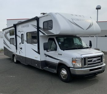 Used 2017 Ford E-450 and Econoline 450 Super Duty w/ Motorhome Prep Package