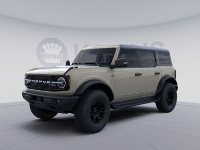 New 2025 Ford Bronco Outer Banks w/ Sasquatch Package