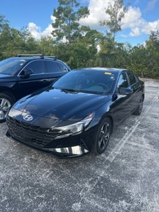 Used 2022 Hyundai Elantra SEL w/ Convenience + Premium Package