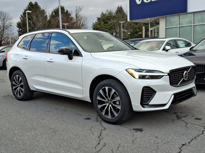 New 2025 Volvo XC60 B5 Plus w/ Protection Package Premier