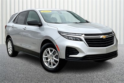 Used 2022 Chevrolet Equinox LS w/ LS Convenience Package