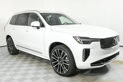New 2025 Volvo XC90 B5 Ultra w/ Protection Package Premier