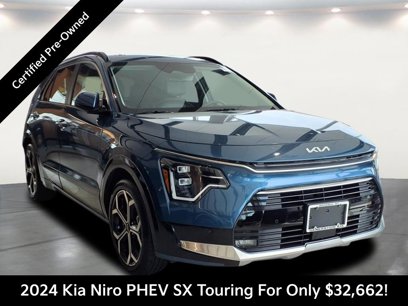Used 2024 Kia Niro SX Touring