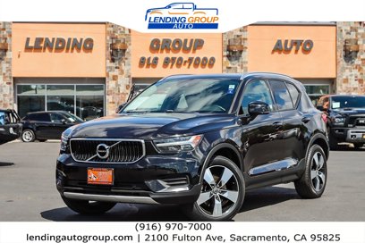 Used 2019 Volvo XC40 T5 Momentum