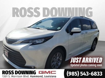 Used 2021 Toyota Sienna XLE