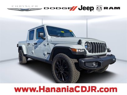 New 2025 Jeep Gladiator Sport