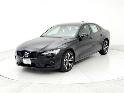 New 2025 Volvo S60 B5 Core w/ Climate Package